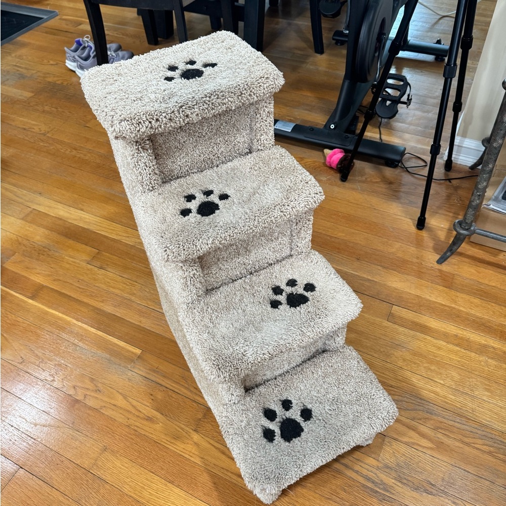 Custom pet steps for small dog